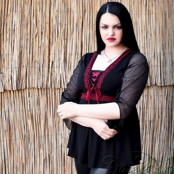 Dare to Wear Bewitched Top in Burgundy 1X 12 14 - Picture 1 of 11